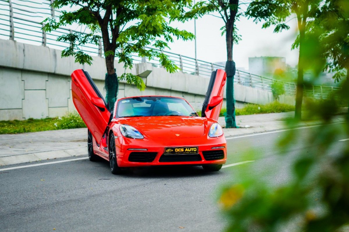 Porsche Boxster 2019 - Màu đỏ, nhập khẩu nguyên chiếc