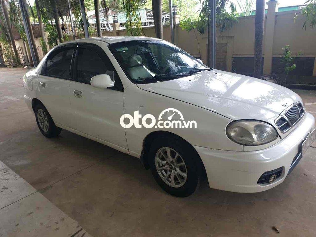 Daewoo Lanos 2000 - Màu trắng