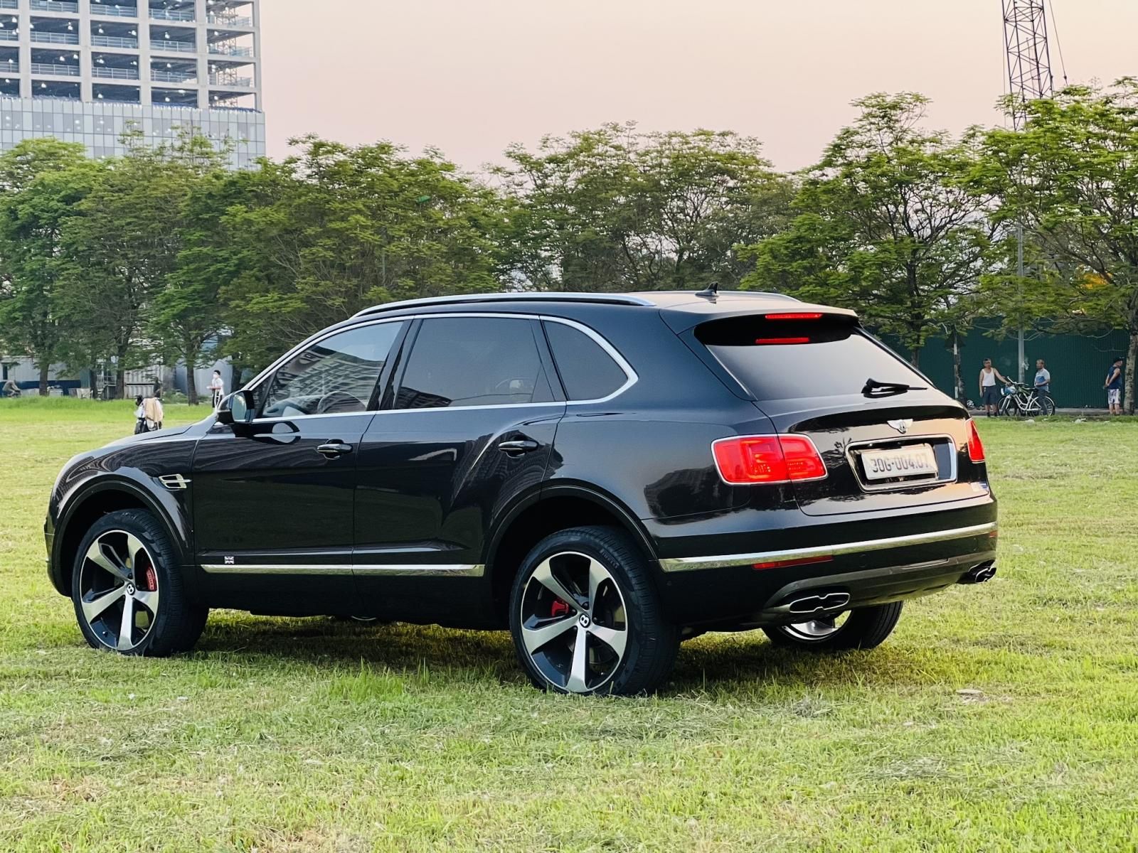 Bentley Bentayga 2019 - Gidluxuries chào bán Bentley mới 95% giá chỉ 15 tỷ 799tr - Cam kết chất lượng bằng văn bản