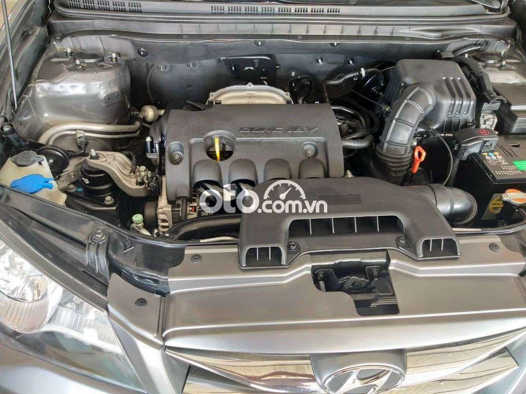 Hyundai Avante 2014 - Màu bạc đẹp như mới, 377 triệu