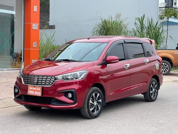 Suzuki Ertiga 2021 - Màu đỏ, nhập khẩu nguyên chiếc