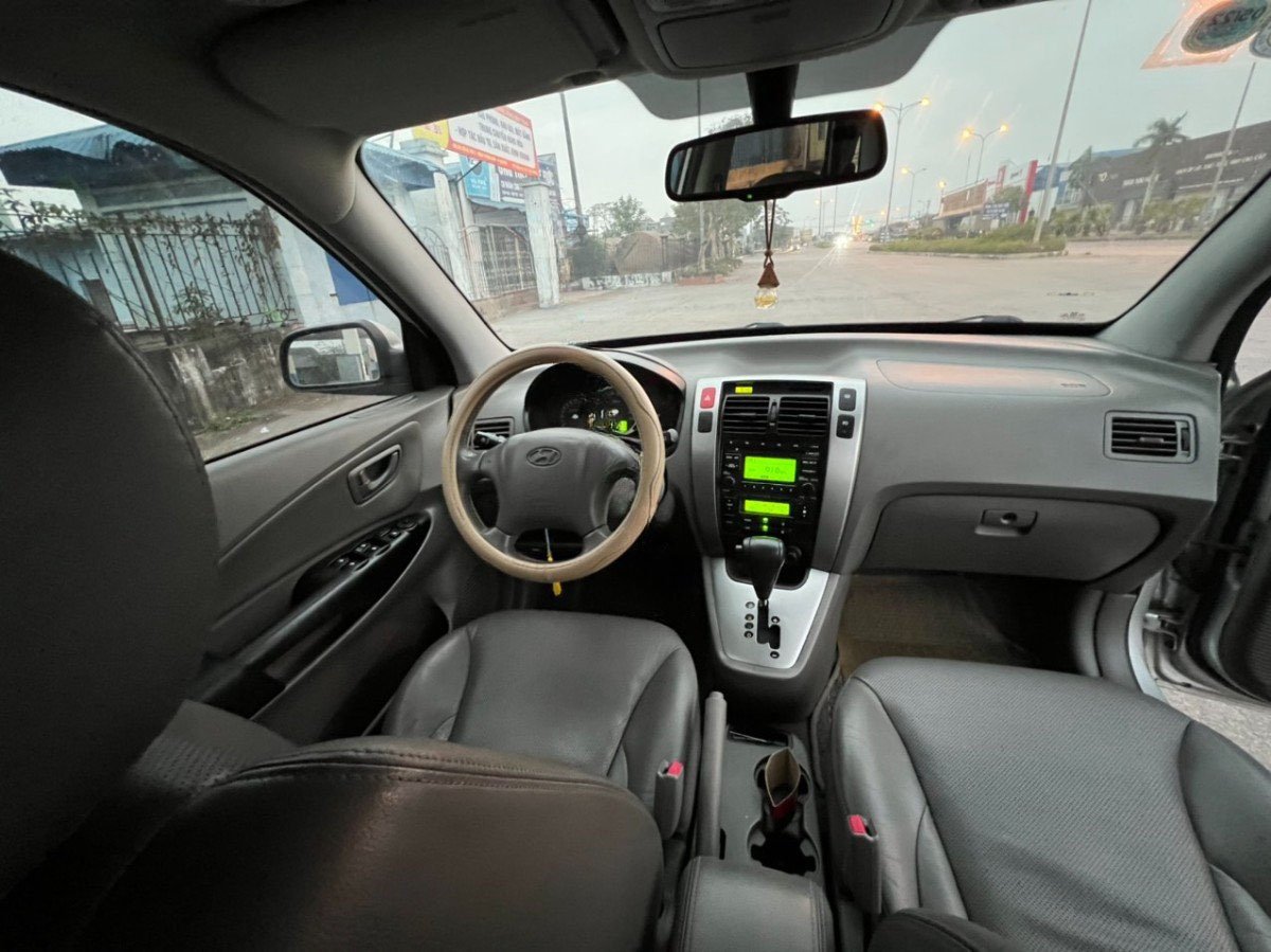 Hyundai Tucson 2009 - Màu bạc, nhập khẩu