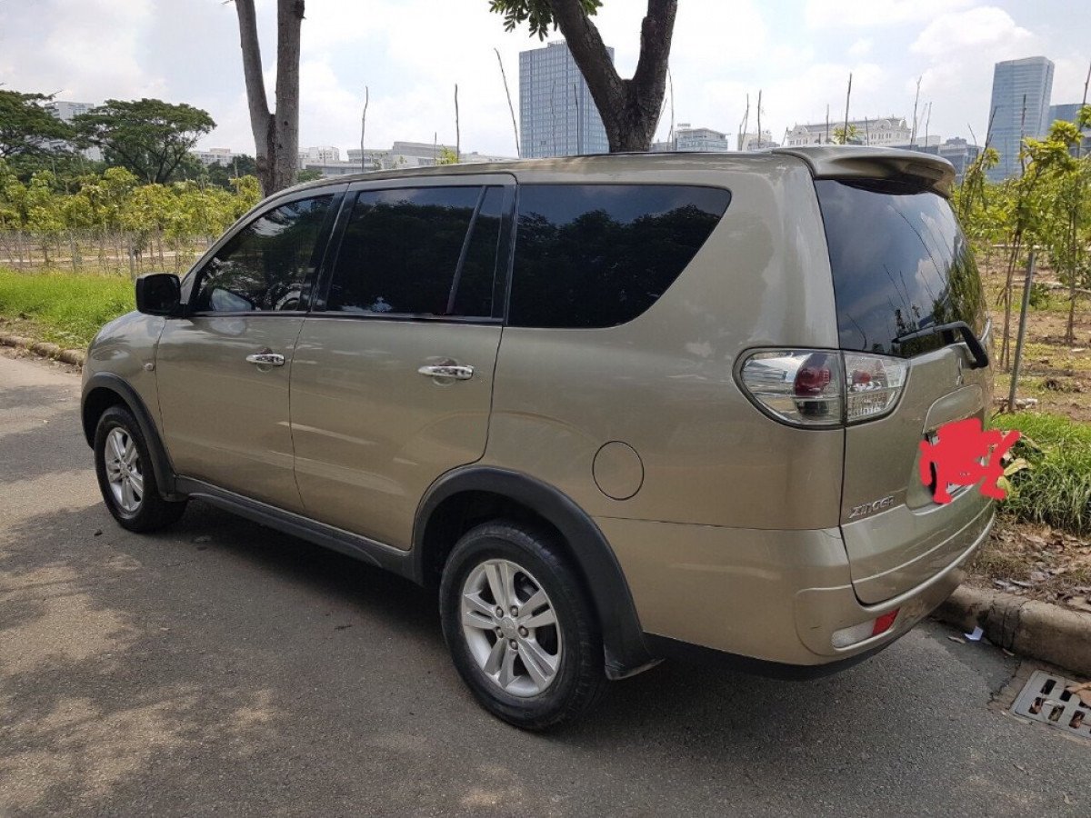 Mitsubishi Zinger 2011 - Nhập khẩu