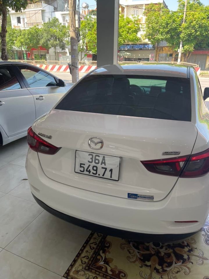 Mazda 2 2015 - Xe đẹp không tả nổi