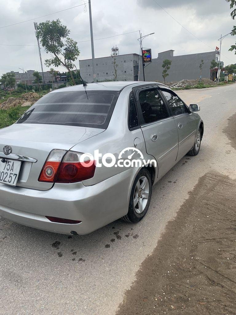 Lifan 520 2008 - Xe màu bạc