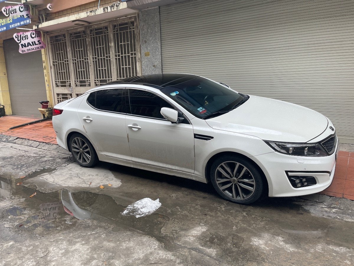 Kia Optima 2015 - Màu trắng, xe nhập chính chủ