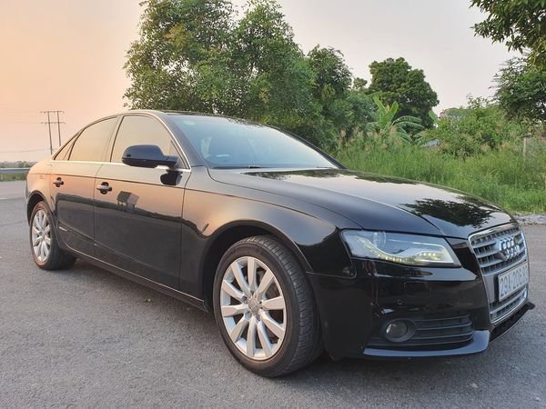 Audi A4 2010 - Màu đen, xe nhập