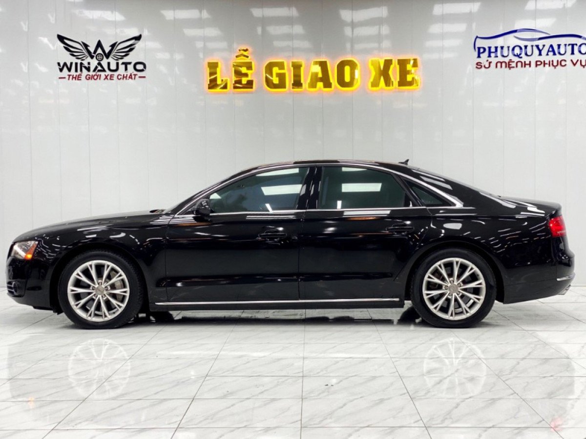 Audi A8 2010 - Màu đen, nhập khẩu