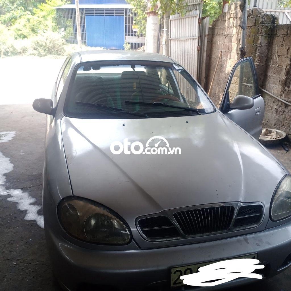 Daewoo Lanos 2005 - Xe màu bạc