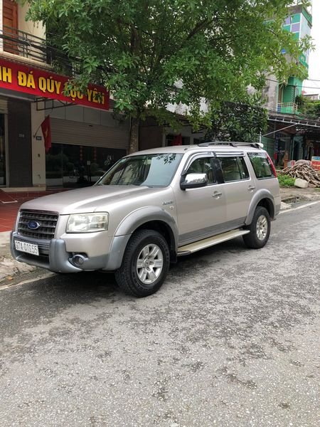 Ford Everest 2007 - Màu bạc, nhập khẩu nguyên chiếc số sàn, giá cực tốt