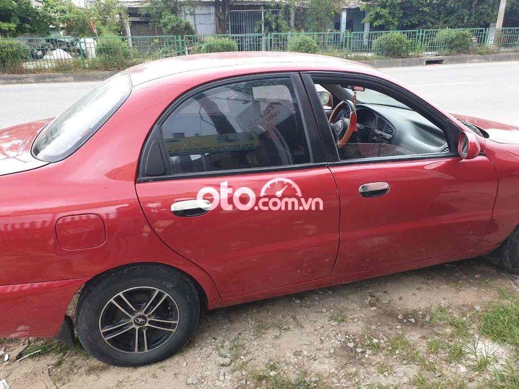 Daewoo Lanos 2003 - Xe màu đỏ