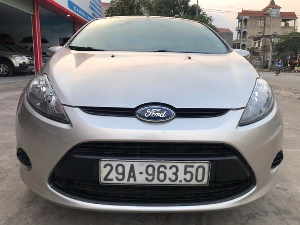 Ford Fiesta 2013 - Giá 265tr