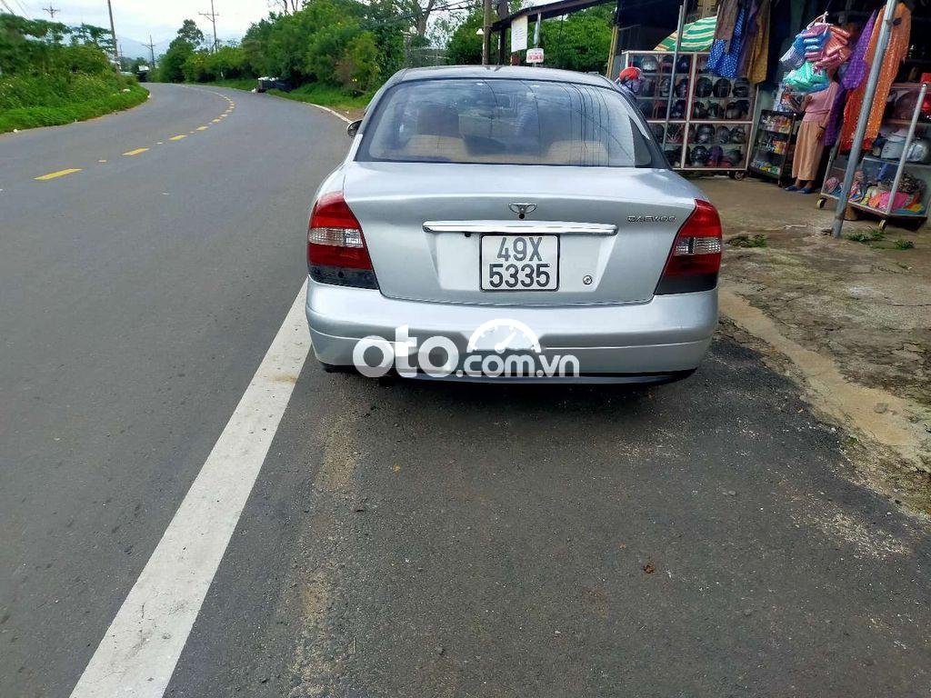 Daewoo Nubira 2001 - Xe màu bạc