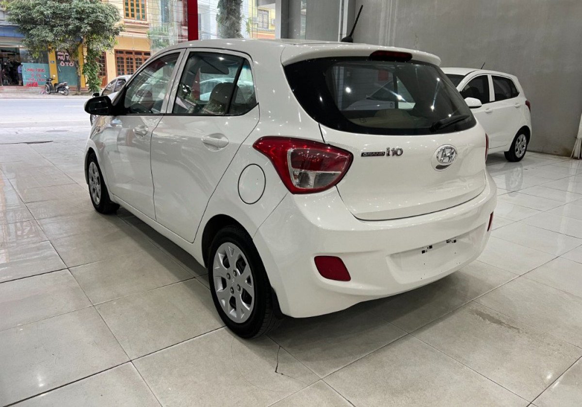 Hyundai Grand i10 2016 - Màu trắng, xe nhập giá cạnh tranh