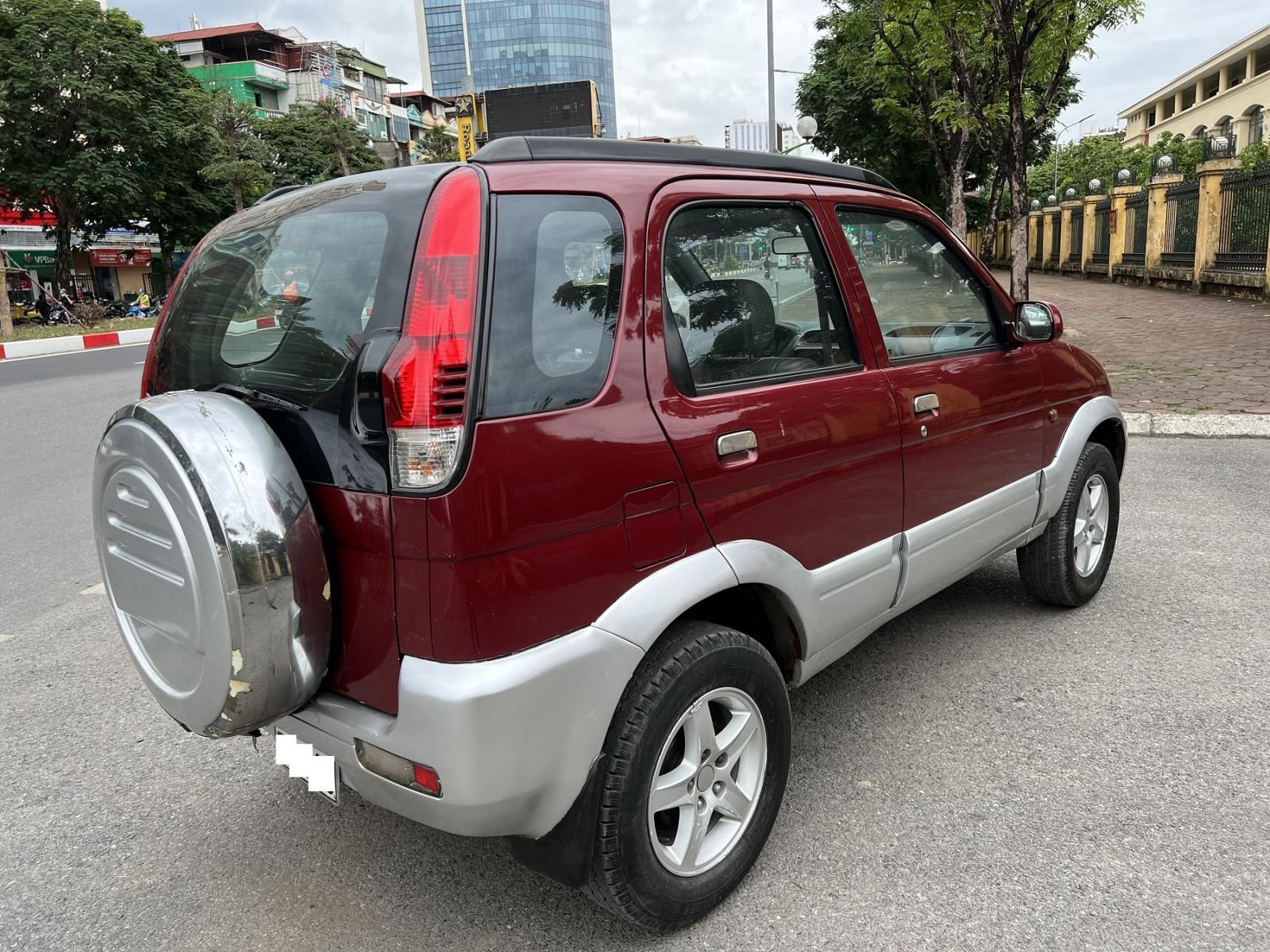 Daihatsu Terios 2003 - Xe màu đỏ