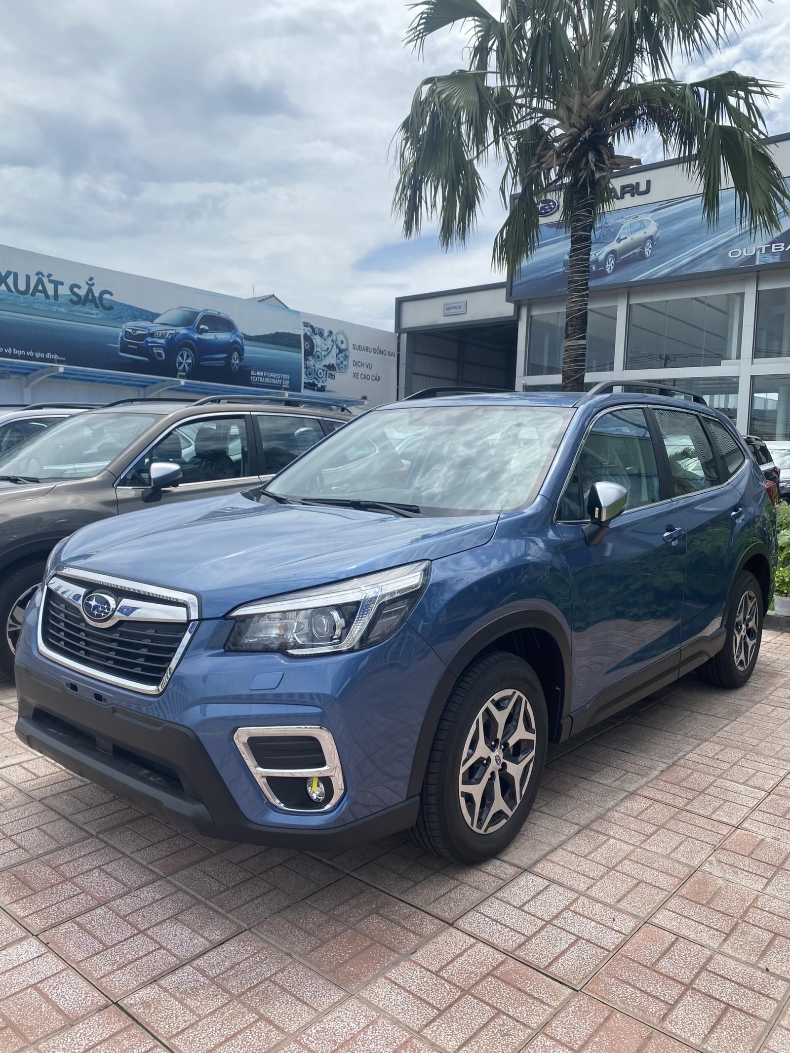 Subaru Forester 2022 - Giá 929tr, màu xanh lam