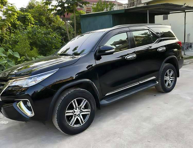 Toyota Fortuner 2017 - Màu đen, nhập khẩu nguyên chiếc chính chủ