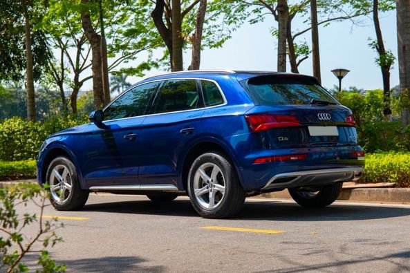 Audi Q5 2019 - Màu xanh lam, nhập khẩu nguyên chiếc