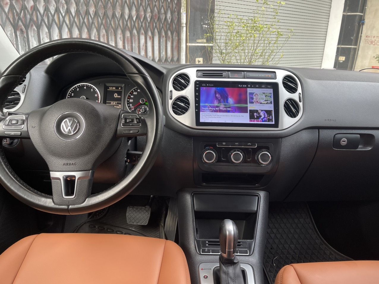 Volkswagen Tiguan 2015 - Xe nhập khẩu, 2 cầu điện tử. Xe 7 chỗ tự động, chính chủ ít sử dụng, giá bán 615 triệu
