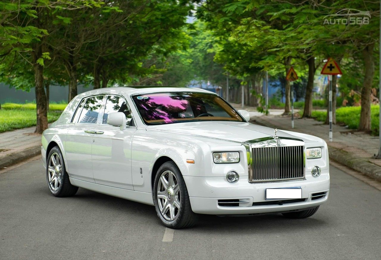 Rolls-Royce Phantom 0 2011 - Xe màu trắng