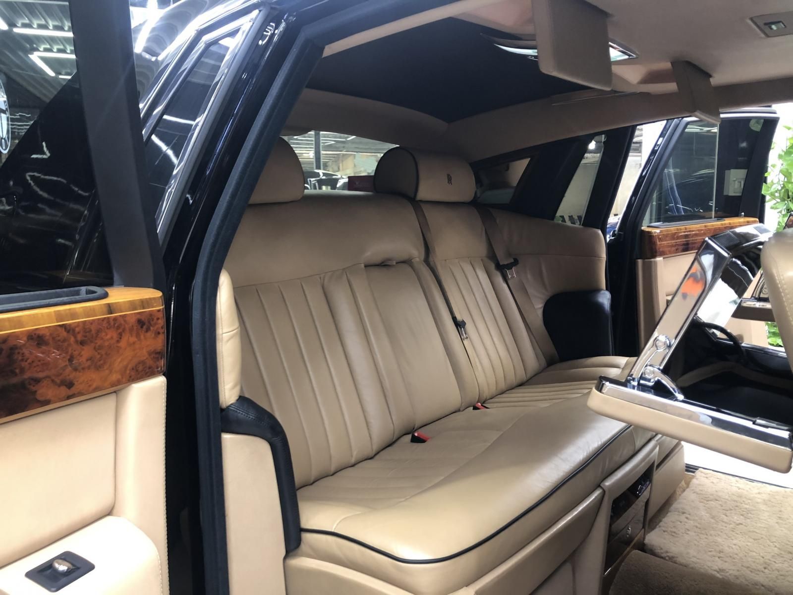 Rolls-Royce Phantom 0 2010 - Siêu phẩm trong làng xe sang, odo 43452 km