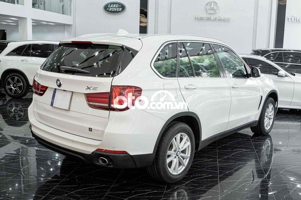 BMW X5 2016 - Cần bán gấp xe màu trắng