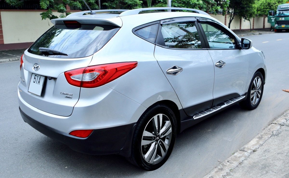 Hyundai Tucson 2013 - Màu bạc, nhập khẩu