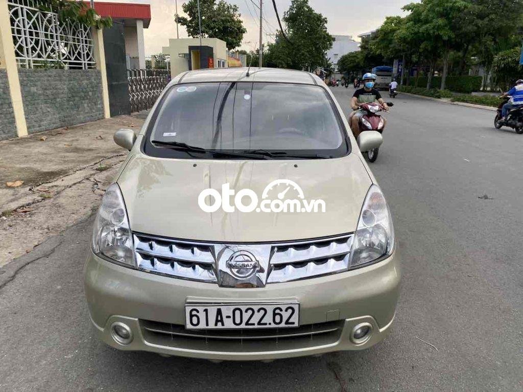 Nissan Livina 2011 - Xe còn rất mới