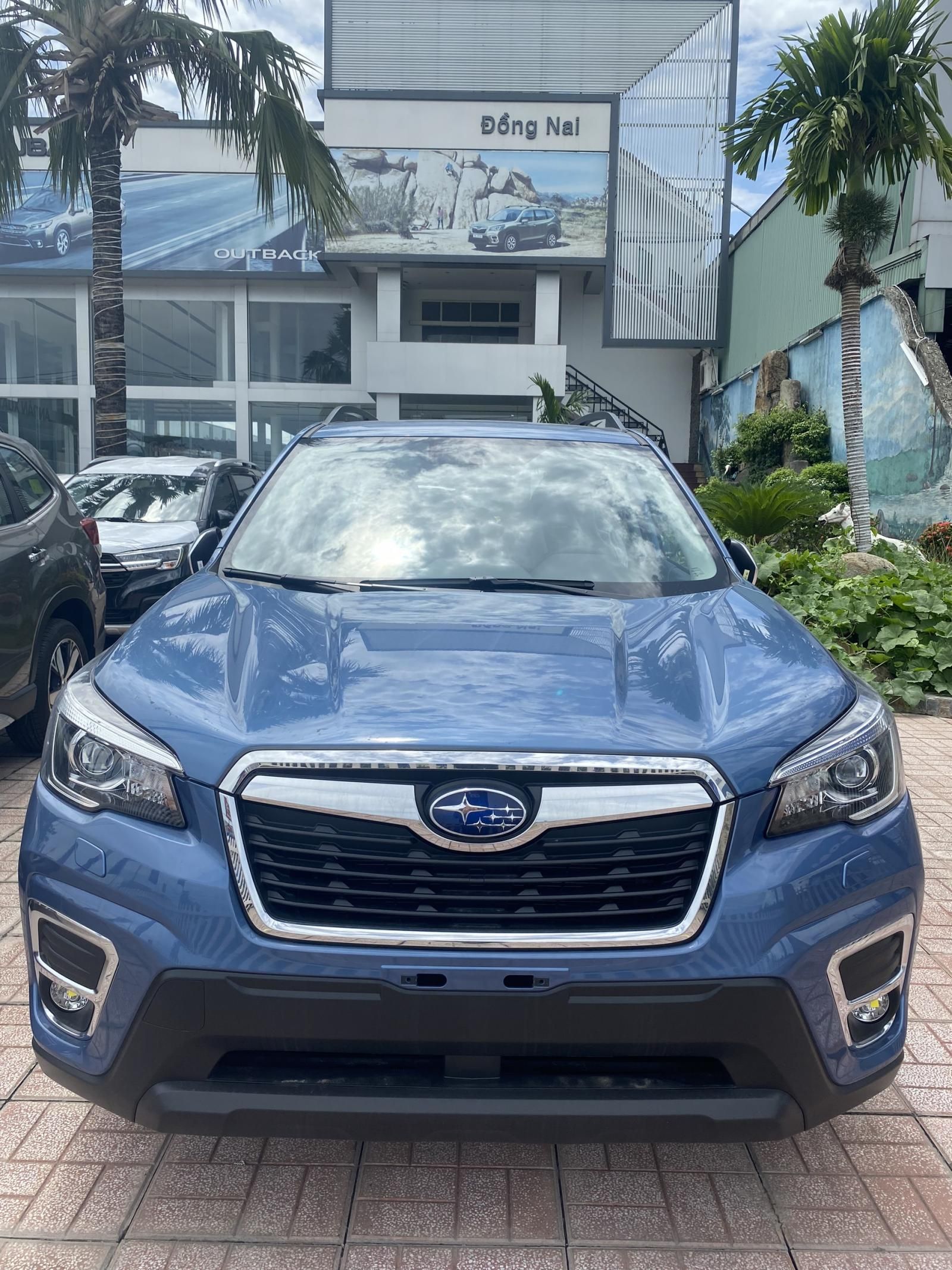 Subaru Forester 2022 - Giá 929tr, màu xanh lam