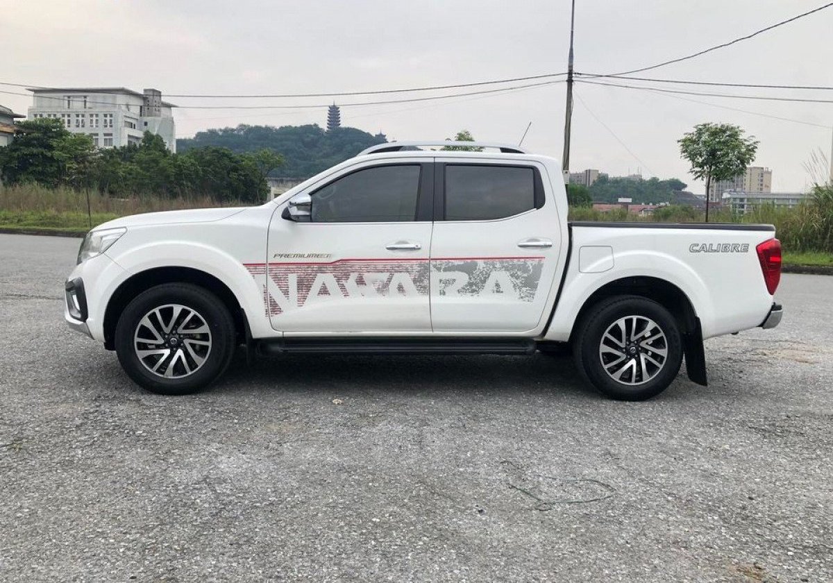 Nissan Navara 2019 - Màu trắng, xe nhập