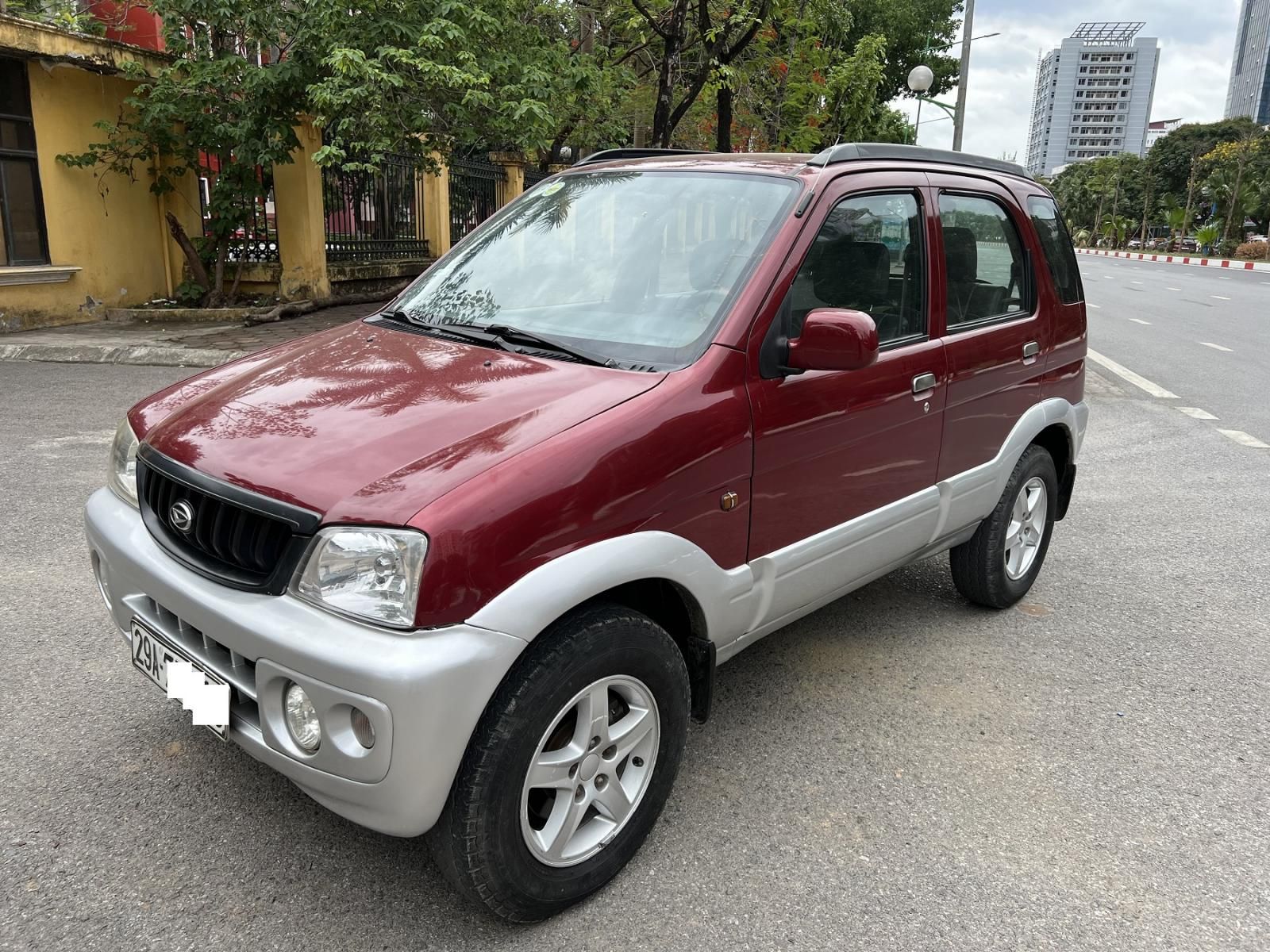 Daihatsu Terios 2003 - Xe màu đỏ