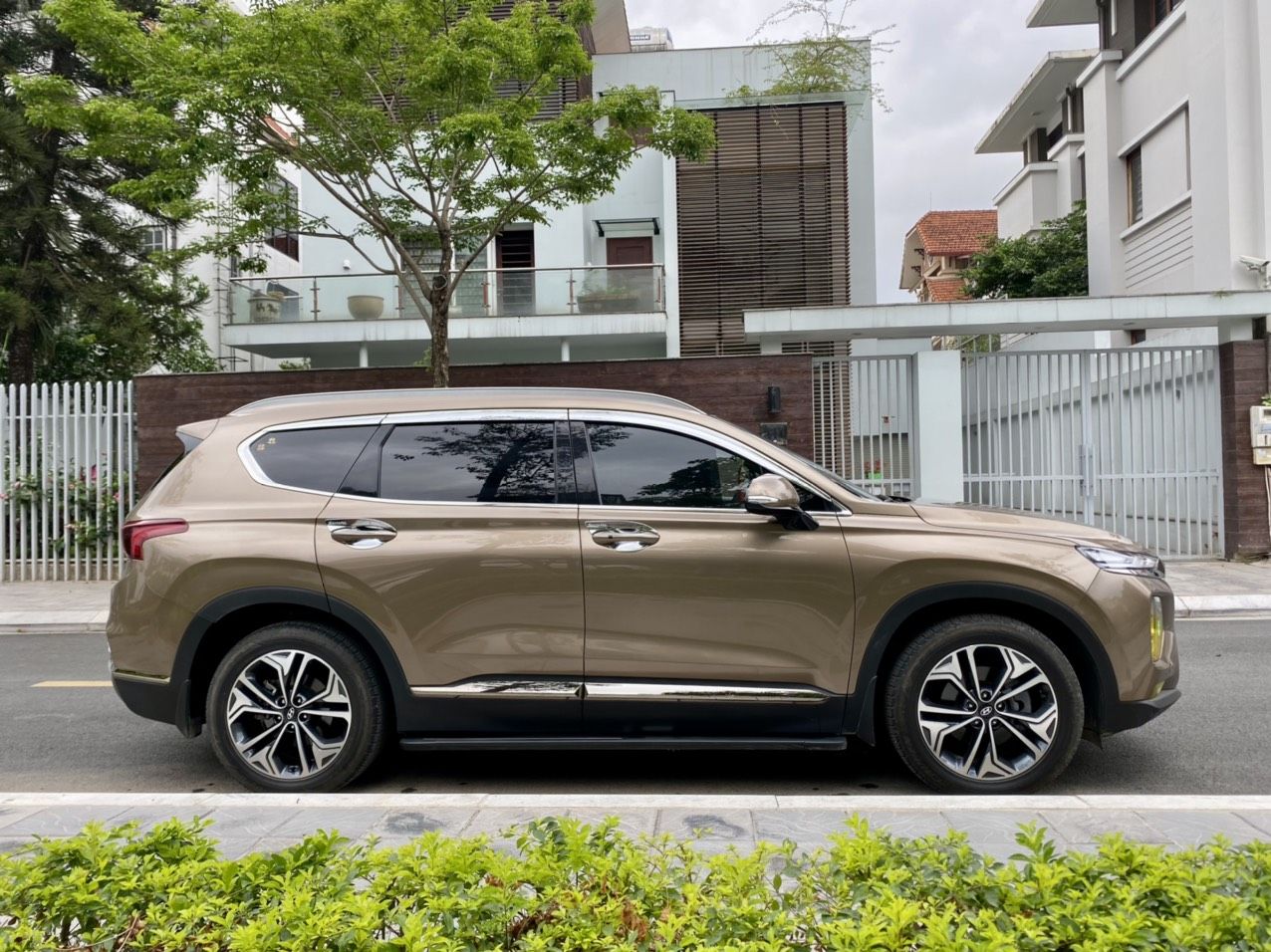 Hyundai Santa Fe 2020 - Full xăng cao cấp 2020 vàng sâm banh