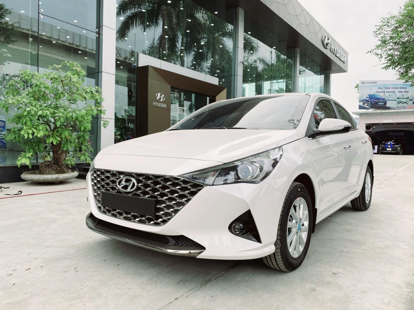 Hyundai Accent 2022 - Xe màu trắng, sẵn xe giao ngay