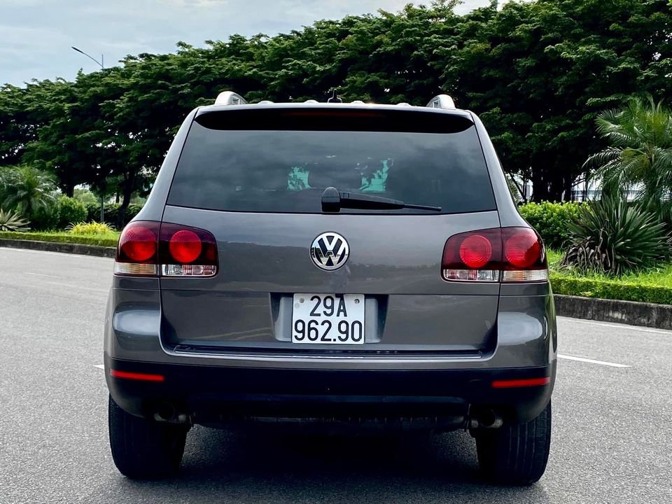 Volkswagen Touareg 2008 - Màu xám, nhập khẩu giá hữu nghị