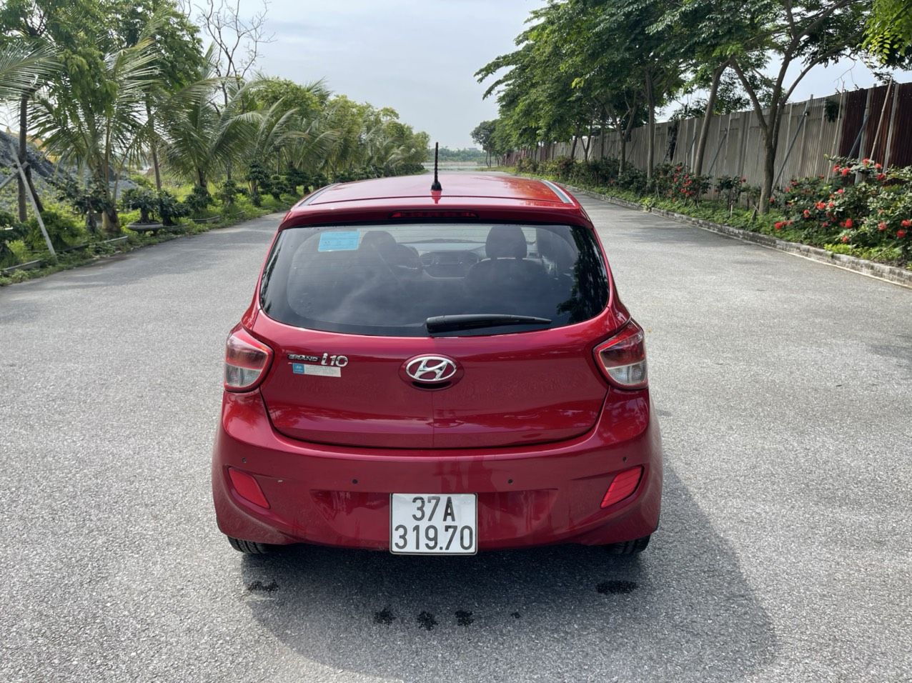 Hyundai Grand i10 2016 - Bán xe giá ưu đãi, 1 chủ đi từ đầu