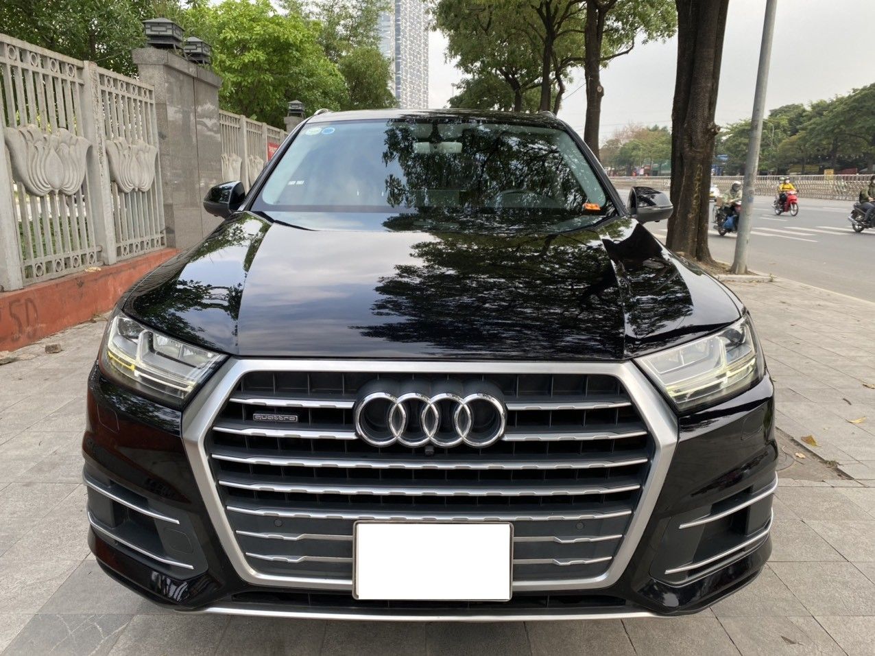 Audi Q7 2016 - Trung Sơn Auto cần bán xe siêu mới