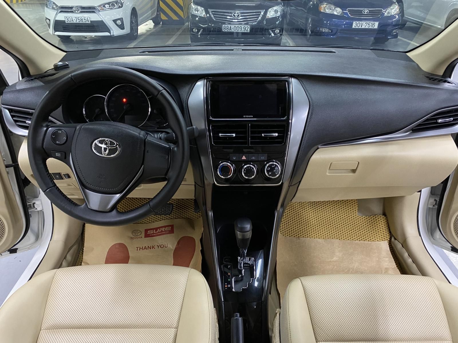 Toyota Vios 2021 - Màu trắng trai siêu mới