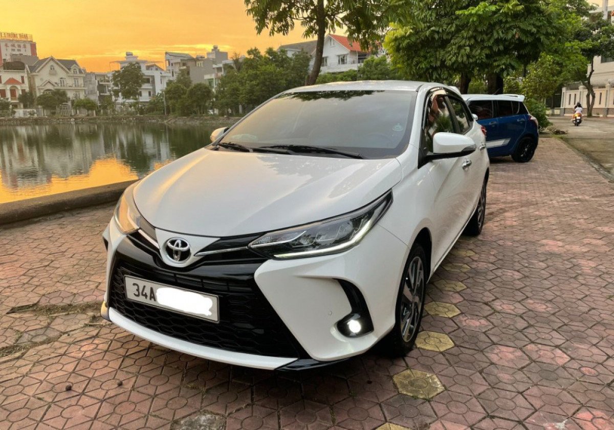 Toyota Yaris 2021 - Màu trắng, nhập khẩu nguyên chiếc