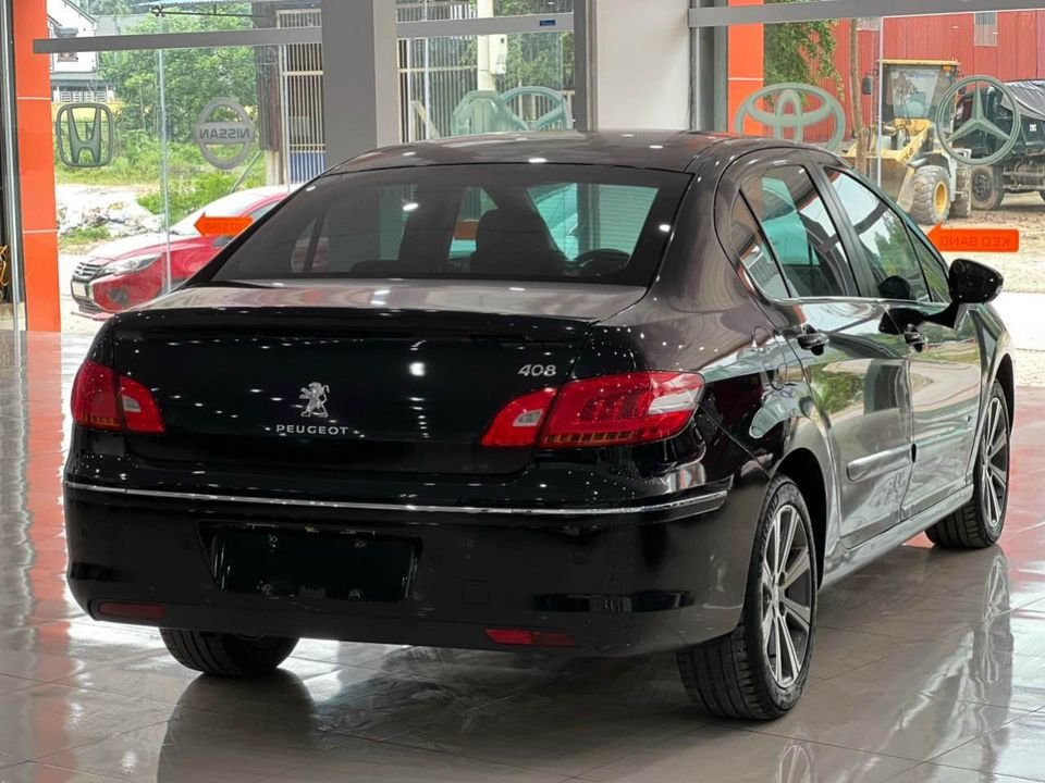 Peugeot 408 2014 - Màu đen, nhập khẩu, giá 375tr