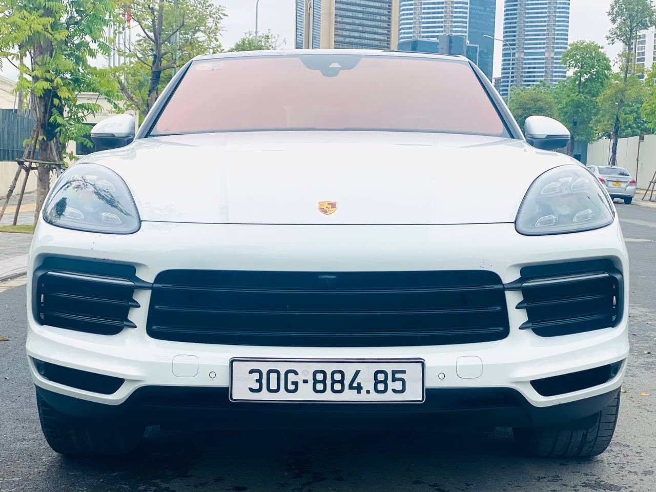 Porsche Cayenne 2015 - Màu trắng, nội thất đen