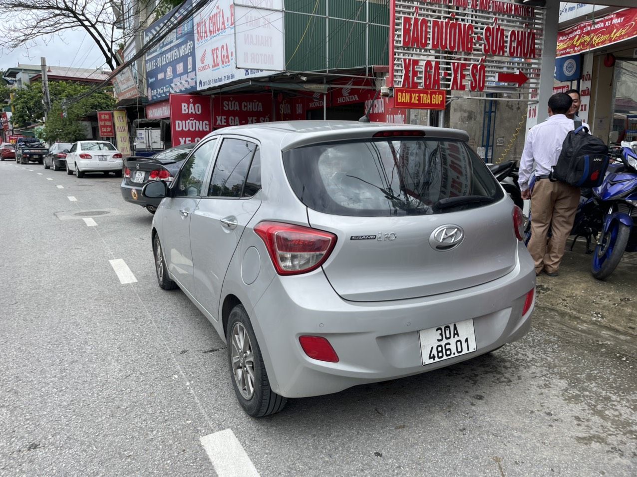 Hyundai Grand i10 2014 - Xe màu bạc