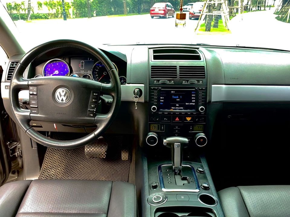 Volkswagen Touareg 2008 - Màu xám, nhập khẩu giá hữu nghị