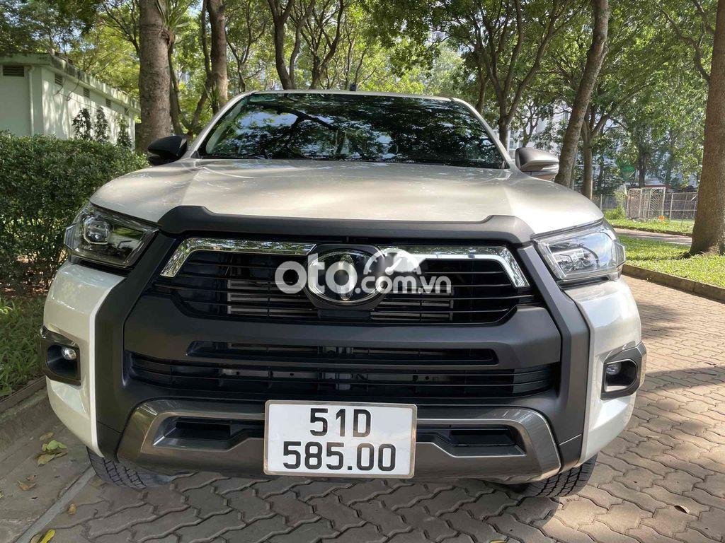 Toyota Hilux 2021 - Màu trắng, nhập khẩu, giá cực tốt