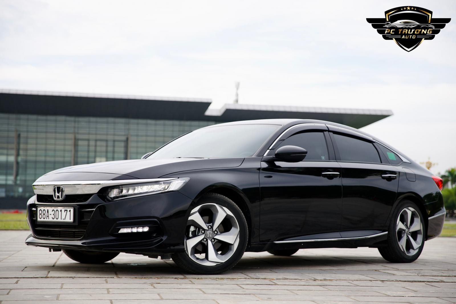 Honda Accord 2019 - Nhập Thái, odo: Chỉ 20.000km cực siêu lướt