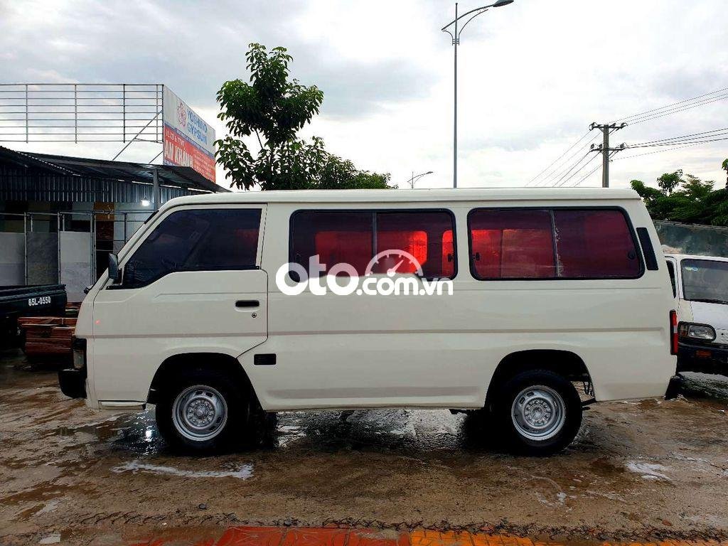 Nissan Urvan 1989 - Màu trắng, xe nhập