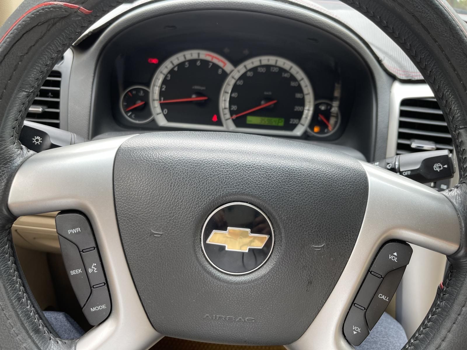Chevrolet Captiva 2010 - Máy xăng 2.4, số tự động, odo chuẩn 36.000 km