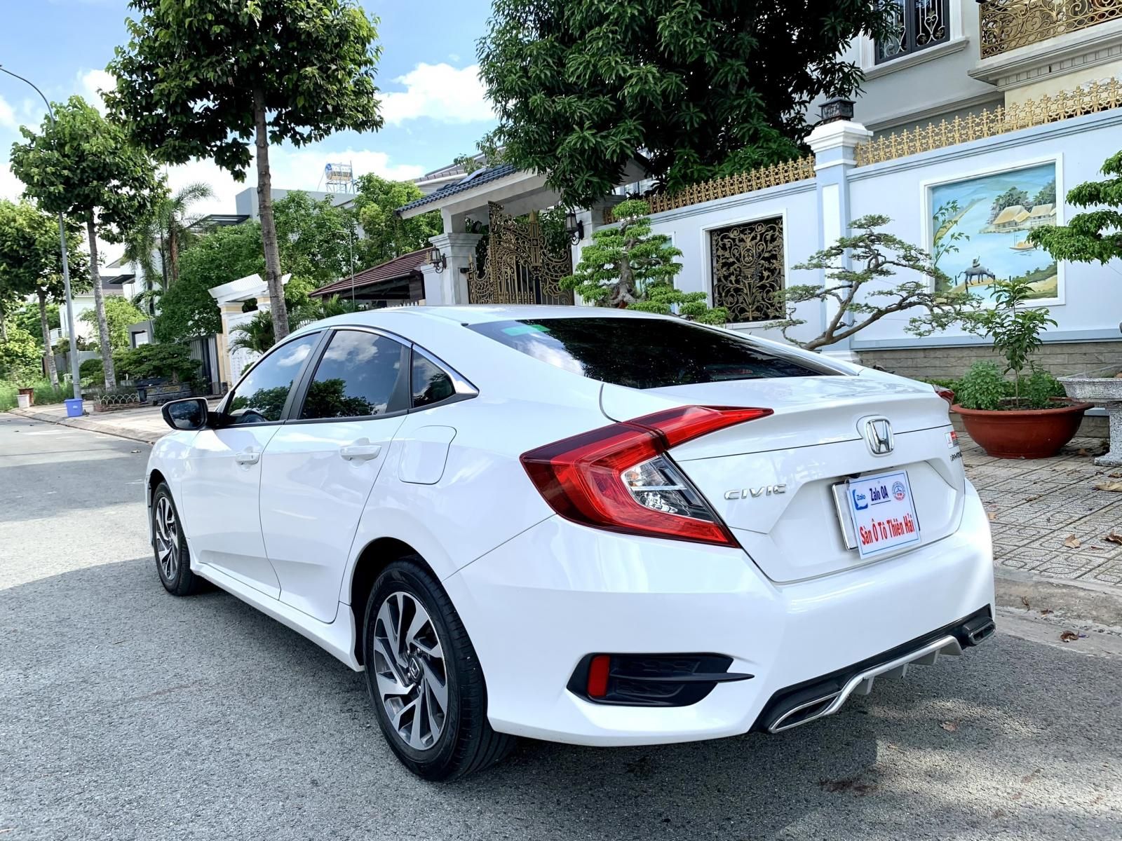 Honda Civic 2019 - Sedan hạng C cực hot về là bán ngay