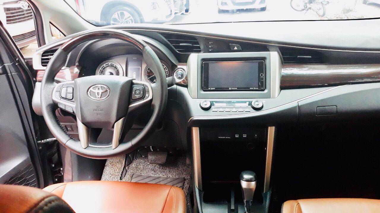 Toyota Innova 2016 - Cần bán gấp, giá chỉ 625 triệu