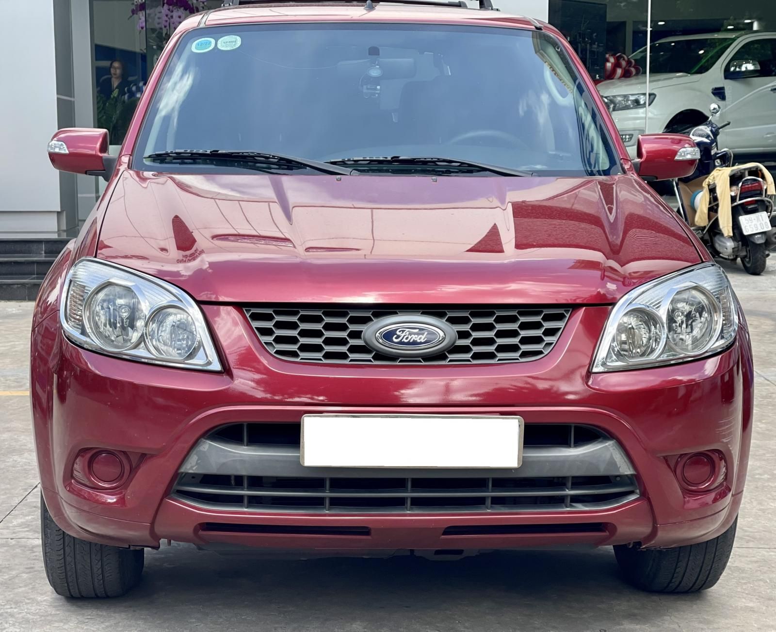 Ford Escape 2013 - Xe màu đỏ, giá 395tr