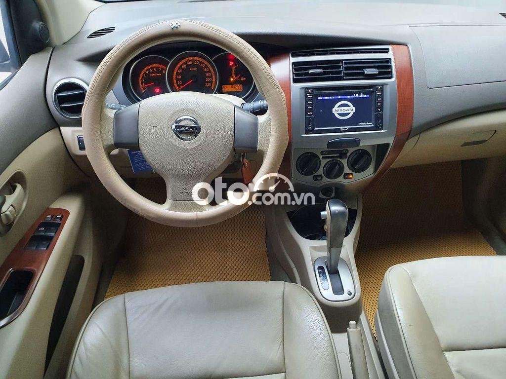 Nissan Grand livina 2010 - Xe chính chủ